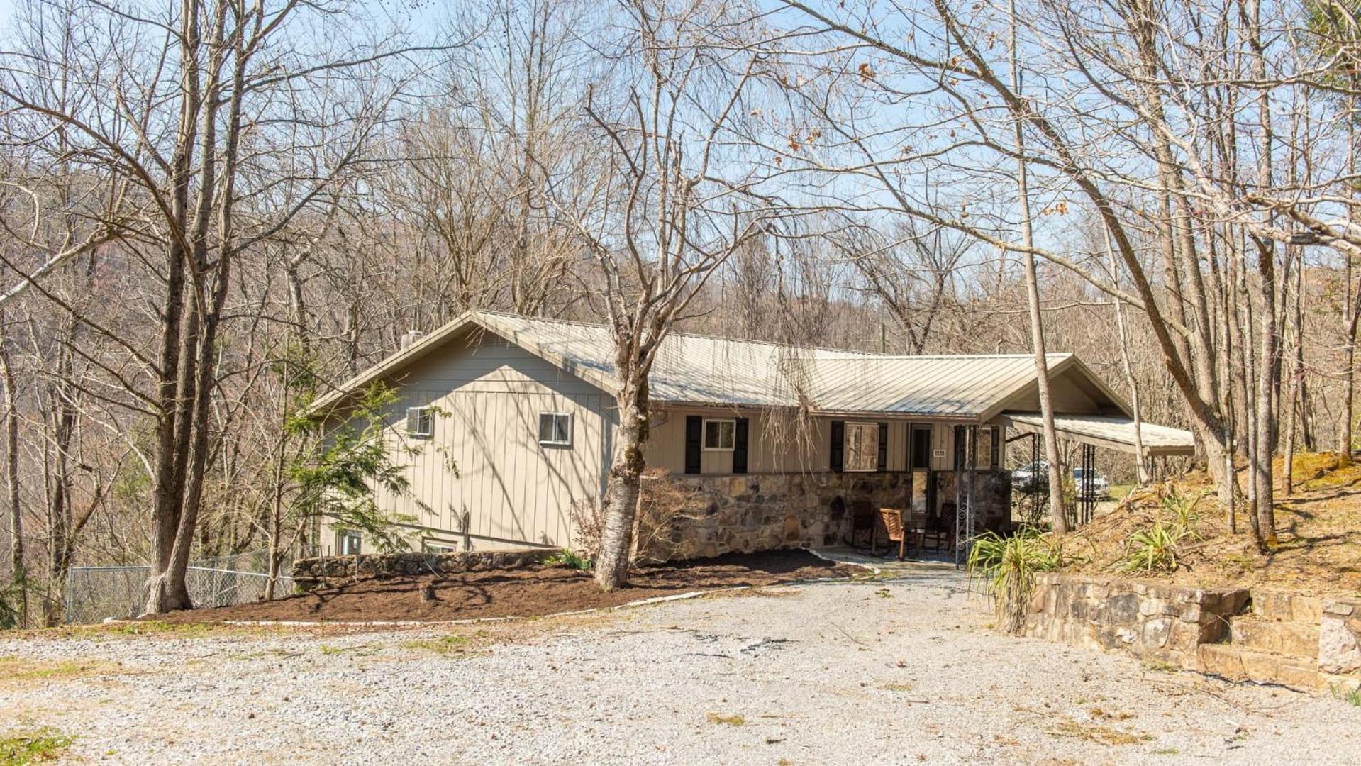 Little Smoky Retreat , 3 Bedroom , Close To Downtown Gatlinburg And Pigeon Forge エクステリア 写真