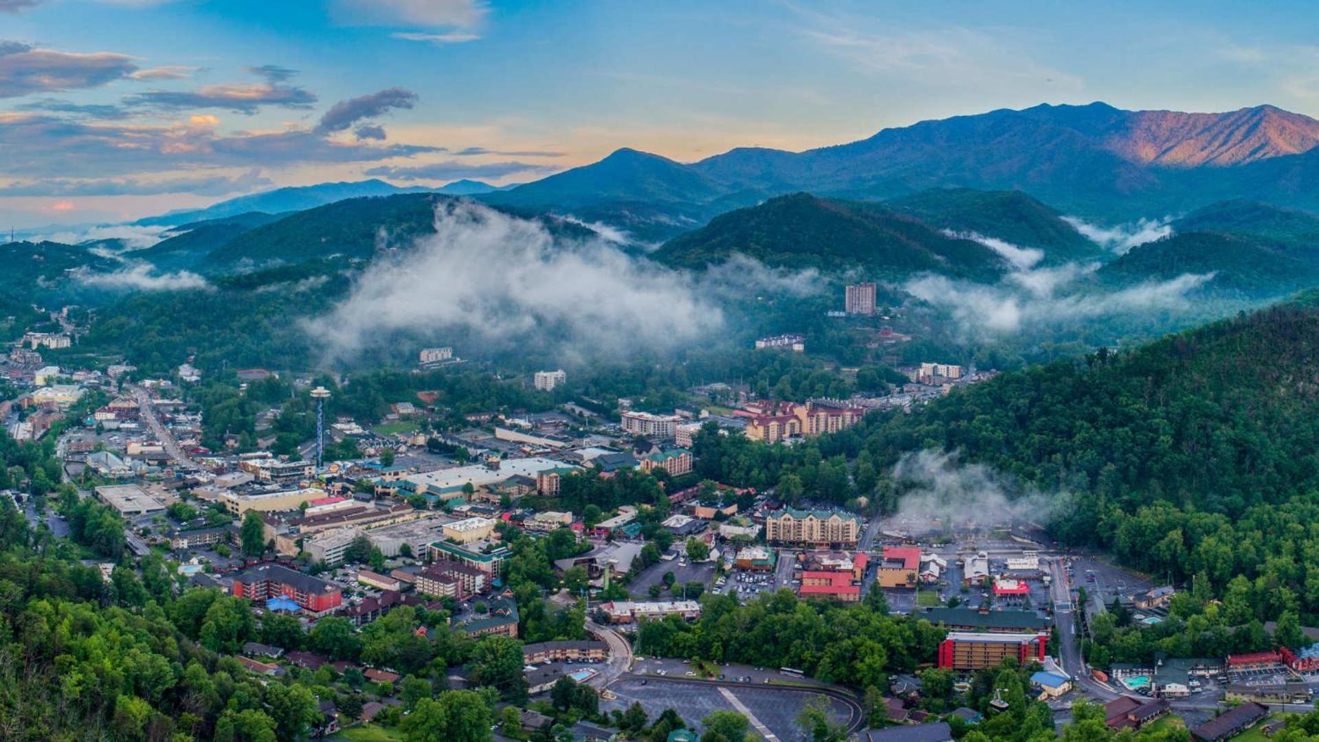 Little Smoky Retreat , 3 Bedroom , Close To Downtown Gatlinburg And Pigeon Forge エクステリア 写真